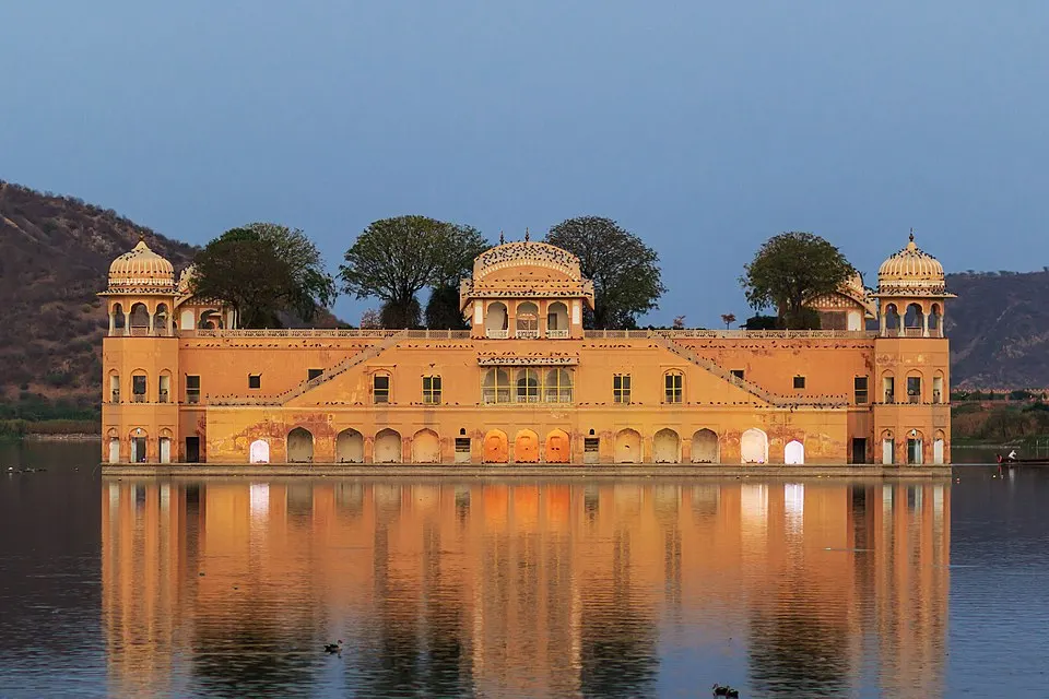 Jaipur Sightseeing Cab Service - Jal Mahal Sightseeing Route